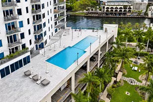 10 SW South River Dr, Miami, FL 33130 - Photo 17
