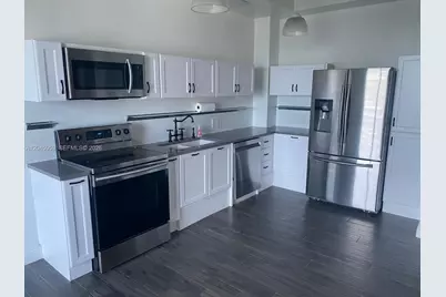 10 SW South River Dr #1708, Miami, FL 33130 - Photo 3