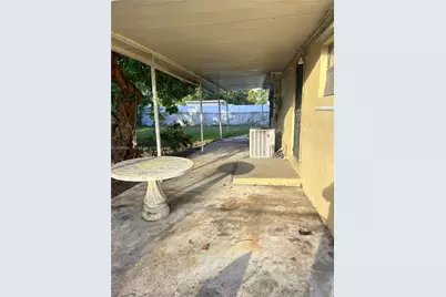 1355 NW 86th St, Miami, FL 33147 - Photo 25