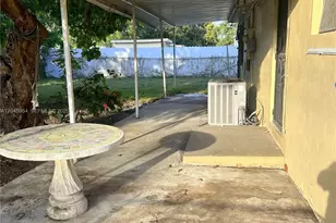 1355 NW 86th St, Miami, FL 33147 - Photo 25