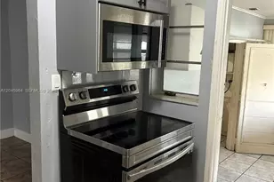 1355 NW 86th St, Miami, FL 33147 - Photo 9