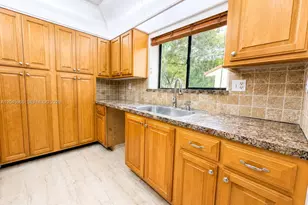 9606 SW 1st Ct, Coral Springs, FL 33071 - Photo 5