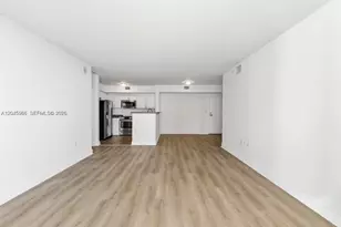 1155 Brickell Bay Dr, Miami, FL 33131 - Photo 13