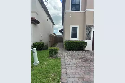 3797 NE 2nd St, Homestead, FL 33033 - Photo 7