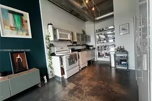 10 SW South River Dr, Miami, FL 33130 - Photo 23