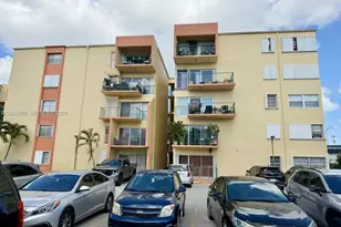 1975 W 44th Pl, Hialeah, FL 33012 - Photo 1