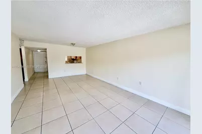 1975 W 44th Pl #203, Hialeah, FL 33012 - Photo 11