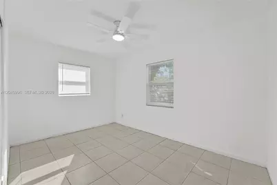 1201 NW 10th Pl, Fort Lauderdale, FL 33311 - Photo 7