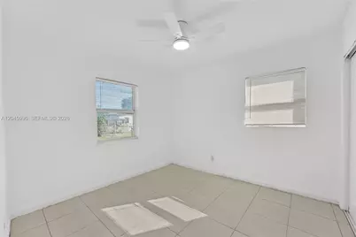 1201 NW 10th Pl, Fort Lauderdale, FL 33311 - Photo 9