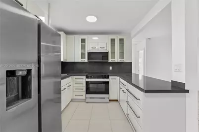 1201 NW 10th Pl, Fort Lauderdale, FL 33311 - Photo 5