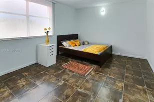 1655 NE 115th St, Miami, FL 33181 - Photo 15