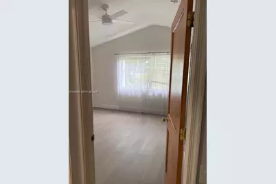 101 NE 8th Ave #1, Fort Lauderdale, FL 33301 - Photo 7