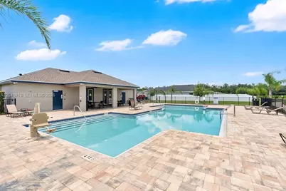 2415 Taloncrest Ct, Other City - In The State Of Florida, FL 33839 - Photo 31