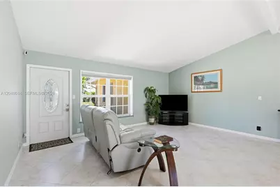 1625 SW 5th Ct, Fort Lauderdale, FL 33312 - Photo 7