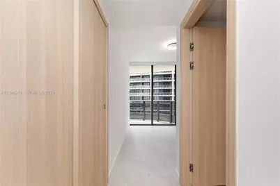 1000 Brickell Plz #4015, Miami, FL 33131 - Photo 33