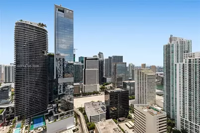 1000 Brickell Plz #4015, Miami, FL 33131 - Photo 45