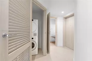 1000 Brickell Plaza, Miami, FL 33131 - Photo 5