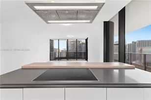 1000 Brickell Plaza, Miami, FL 33131 - Photo 17