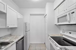 17100 N Bay Rd, Sunny Isles Beach, FL 33160 - Photo 15