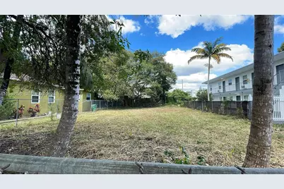 1255 NW 60 St, Miami, FL 33142 - Photo 1
