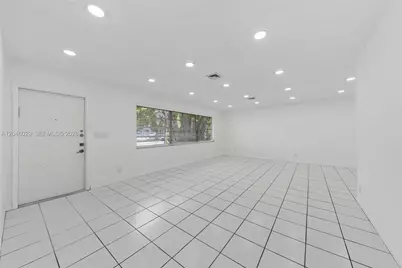 945 NE 176th St, Miami, FL 33162 - Photo 25