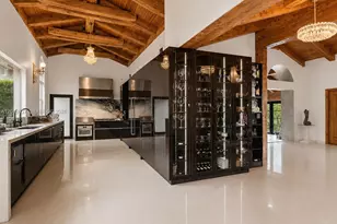 6350 Pine Tree Dr, Miami Beach, FL 33141 - Photo 1
