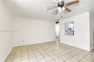 10387 N Kendall Dr, Miami, FL 33176 - Photo 7