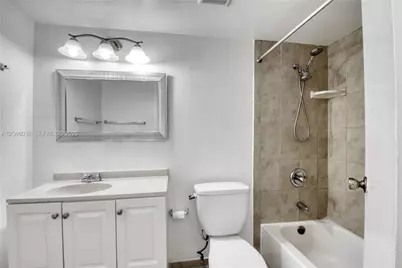 10387 N Kendall Dr #R2, Miami, FL 33176 - Photo 9