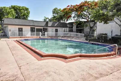 10387 N Kendall Dr #R2, Miami, FL 33176 - Photo 3