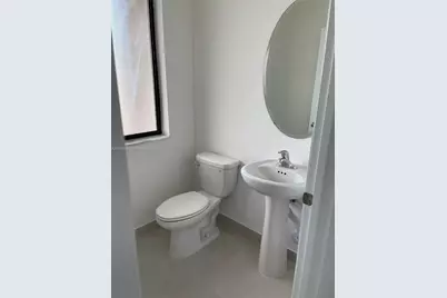 21447 NE 2nd Pl, Miami, FL 33179 - Photo 3