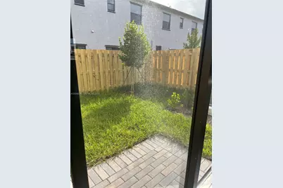 21447 NE 2nd Pl, Miami, FL 33179 - Photo 15