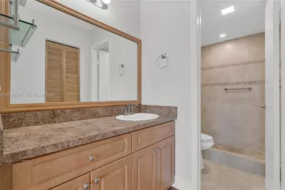 1121 SW 122nd Ave #412-2, Miami, FL 33184 - Photo 7