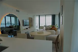 725 NE 24th St, Miami, FL 33137 - Photo 1