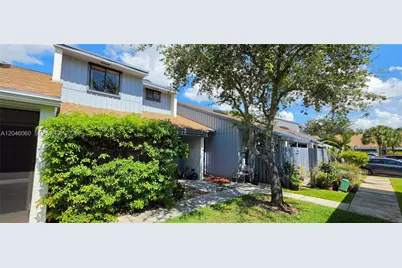 1652 N 14th Ter #1652, Hollywood, FL 33020 - Photo 9