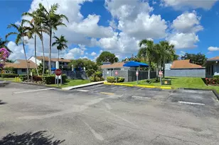 1652 N 14th Terrace, Hollywood, FL 33020 - Photo 5