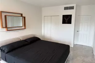 880 NE 69th St, Miami, FL 33138 - Photo 17