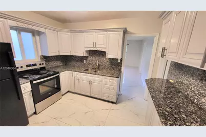 720 NE 5th St #1-1, Hallandale Beach, FL 33009 - Photo 7