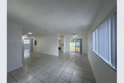 3810 SW 89th Ave #3810, Miami, FL 33165 - Photo 7