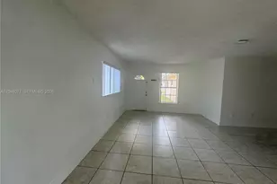 3810 SW 89th Ave, Miami, FL 33165 - Photo 5
