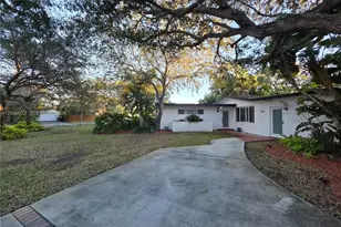 9860 SW 140th St, Miami, FL 33176 - Photo 3