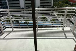 18800 NE 29th Ave, Aventura, FL 33180 - Photo 15