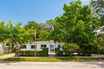 2215 Tequesta Ln, Miami, FL 33133 - Photo 1