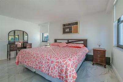2401 S Ocean Dr #305, Hollywood, FL 33019 - Photo 15