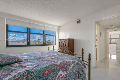 2401 S Ocean Dr #305, Hollywood, FL 33019 - Photo 19
