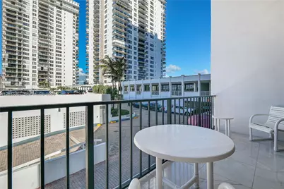 2401 S Ocean Dr #305, Hollywood, FL 33019 - Photo 7