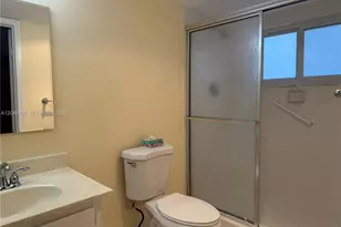 100 SW 132nd Way, Pembroke Pines, FL 33027 - Photo 15
