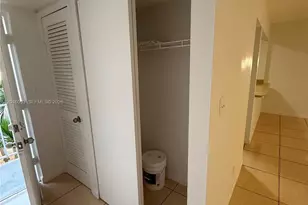 455 S Pine Island Rd, Plantation, FL 33324 - Photo 5