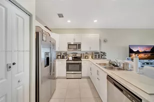 11295 W 34th Wy., Hialeah, FL 33018 - Photo 13