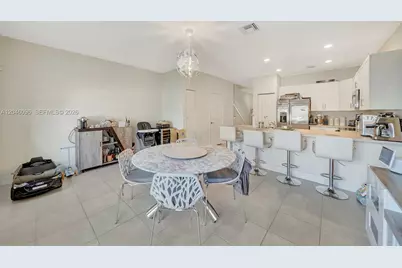 11295 W 34th Way, Hialeah, FL 33018 - Photo 23