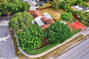 435 SW 33rd Ave, Miami, FL 33135 - Photo 9